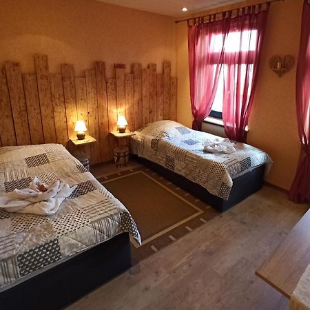 Haus Oberkassel Hotell Bonn Exteriör bild